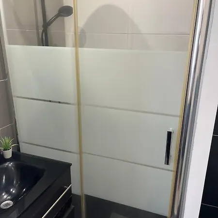 Actors Studio, Proche Bordeaux, Parking Gratuit Лормон